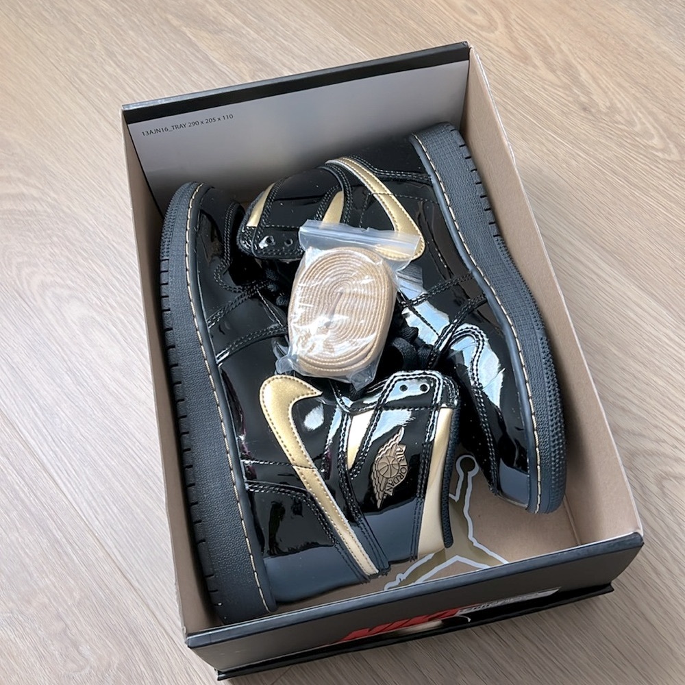 Air Jordan one retro high black and metallic gold size 6 youth!